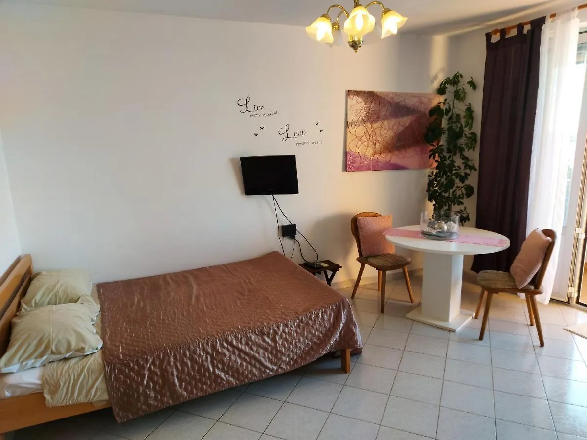 Vila Rita Apartments Umag